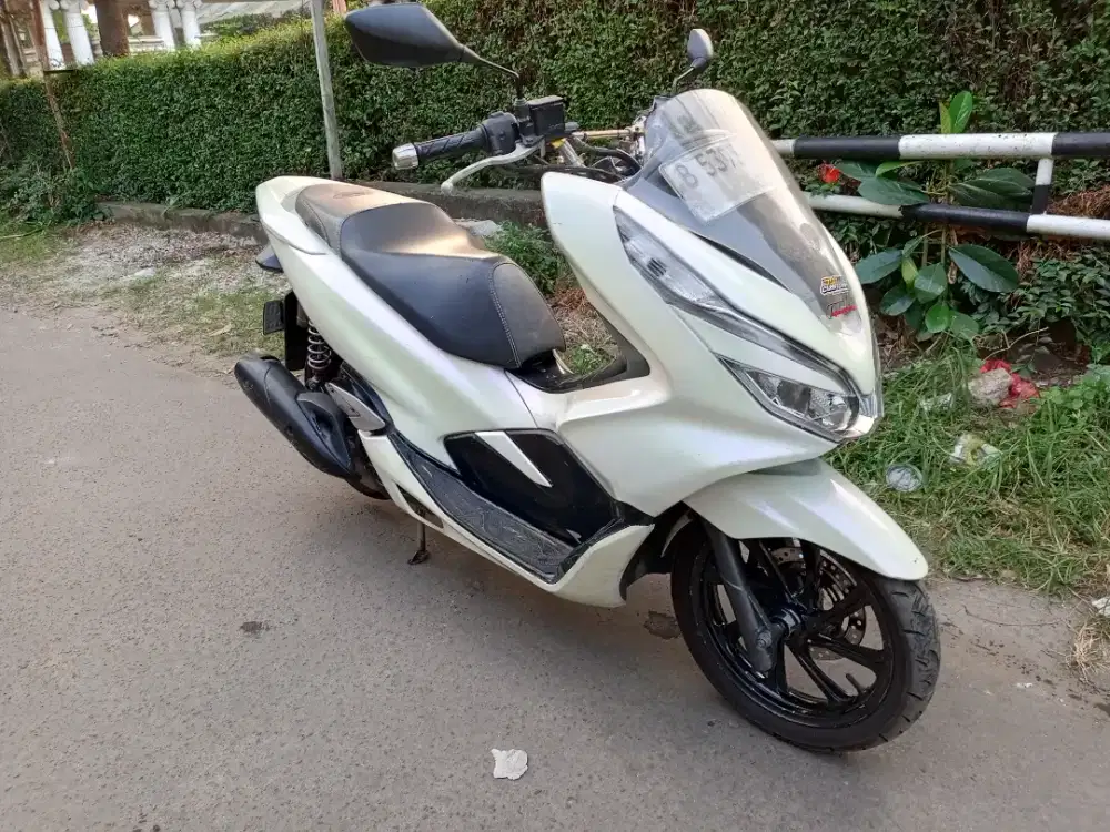 Honda PCX tahun 2020 surat lengkap pajak panjang plat Jakbar
