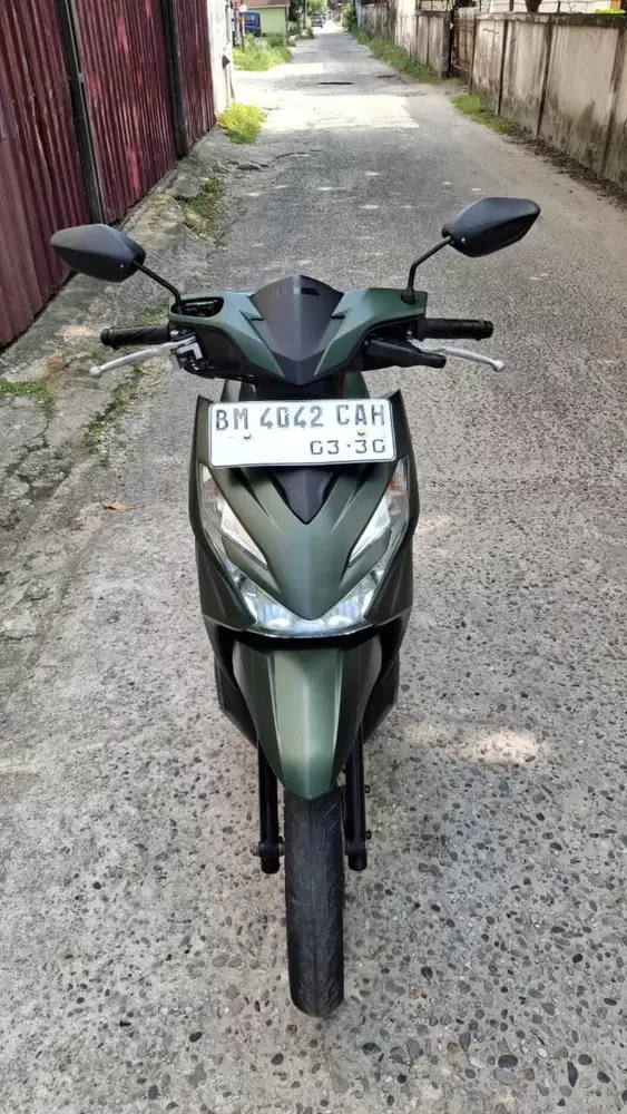 Dijual cepat Honda beat  deluxe tahun 2024 type remot