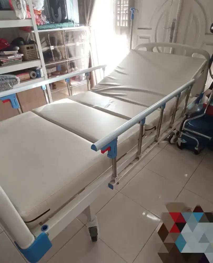 Dijual Tempat Tidur Pasien 2 Engkol