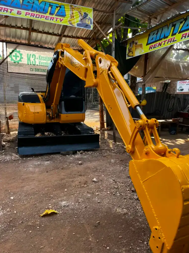 Alat berat excavator pc78uu-6