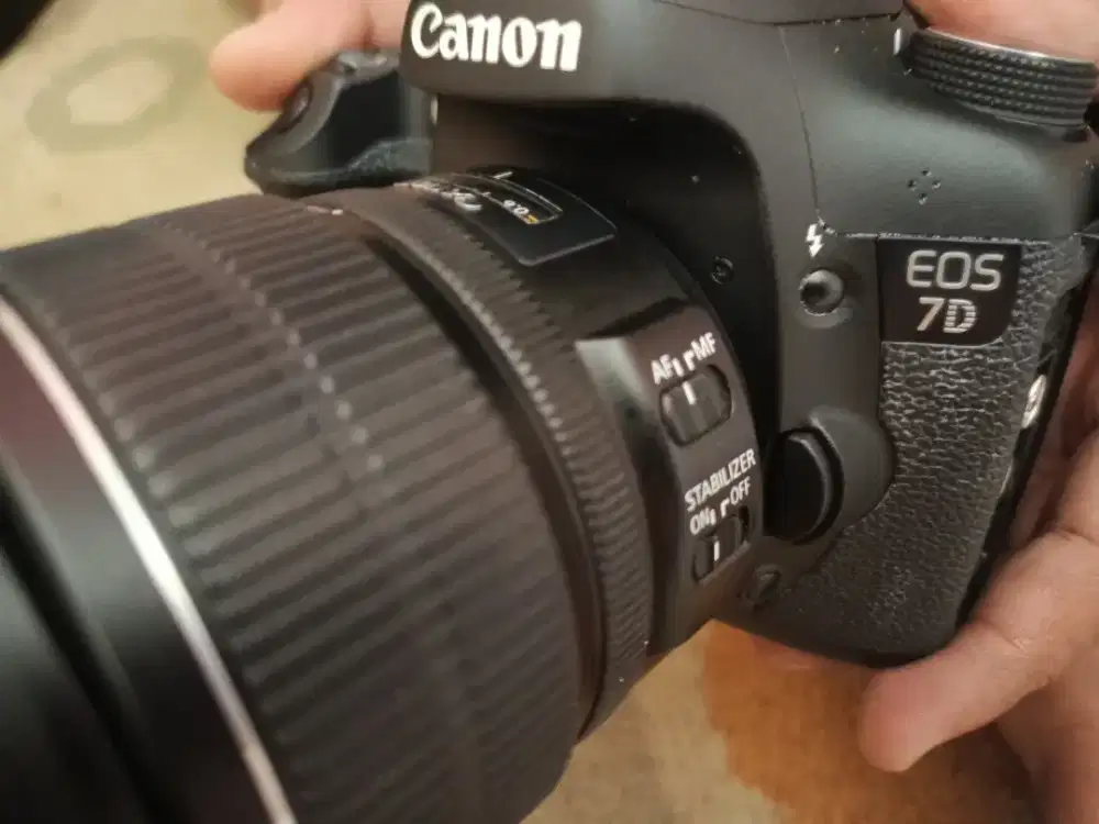 Kameran Canon Eos 7 D