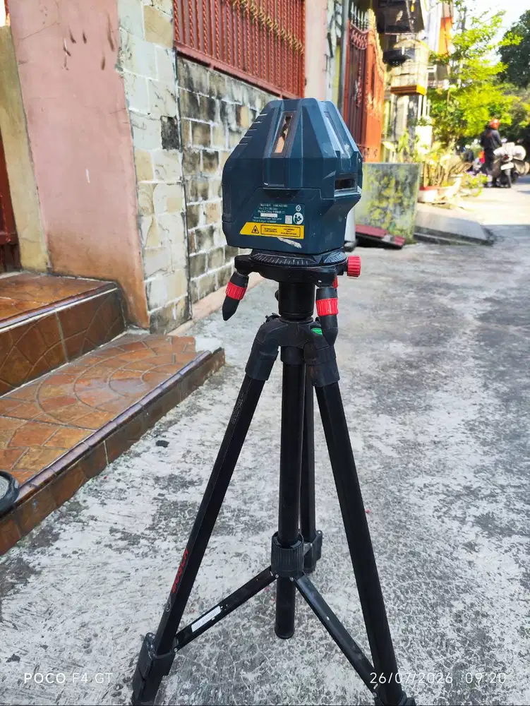 Laser Bosch GLL 5-50 X Leveling Laser / Laser Garis