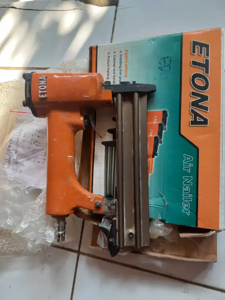 Dijual peralatan kayu etona