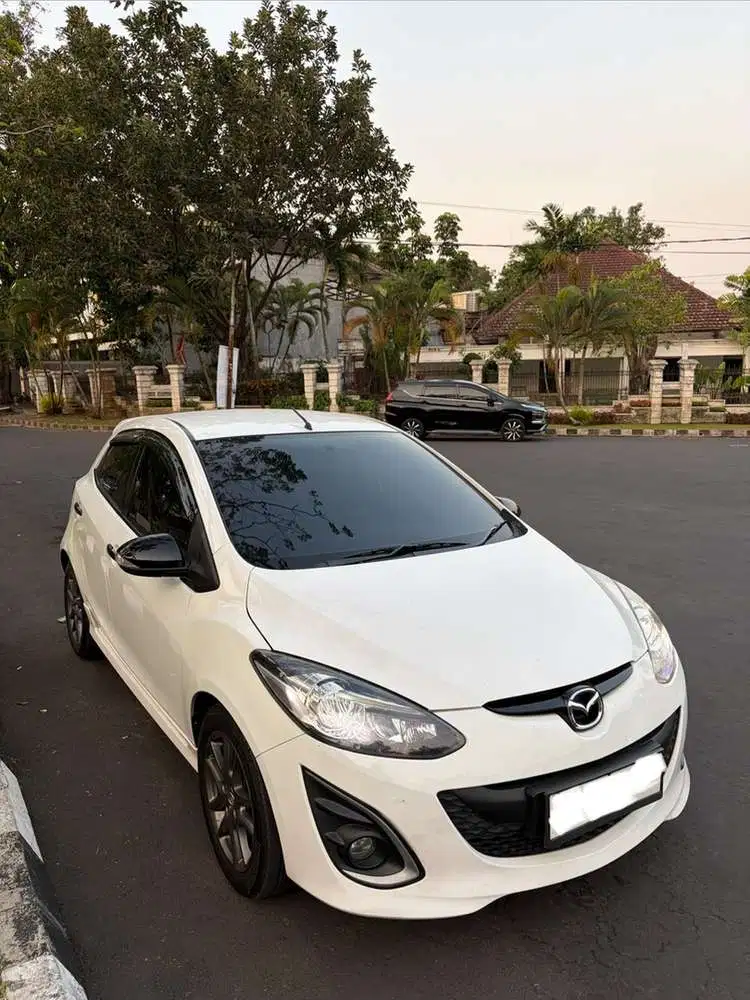 Mazda 2 2014 Bensin