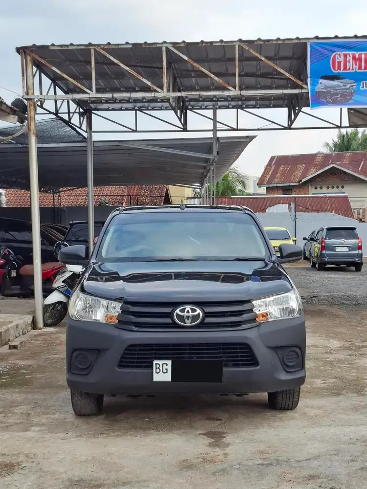 Hilux PU Solar 4x2 Manual