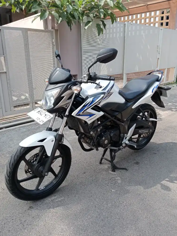 Jual cepet  ga kecewa CB 150 R fi 2103
