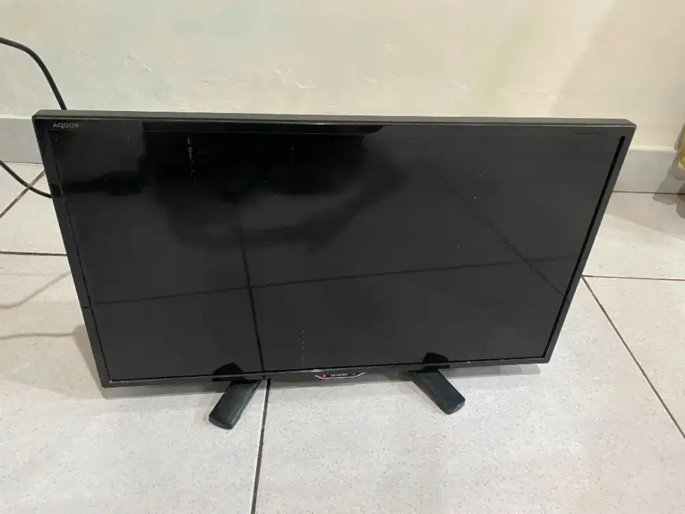 Tv led sharp 24in