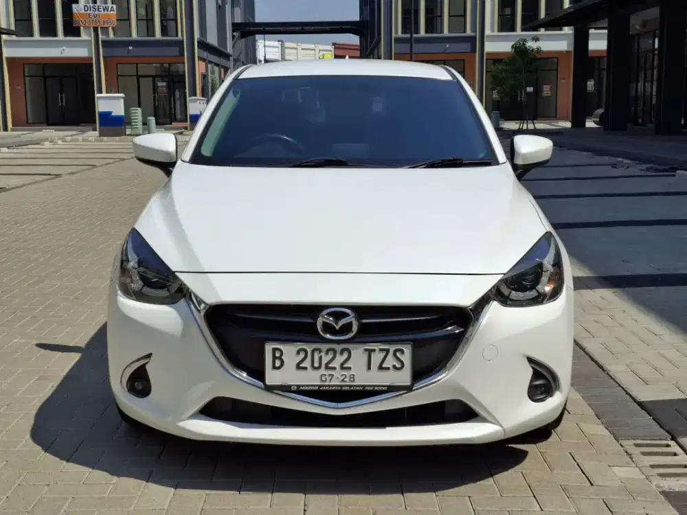 MAZDA 2 R AT 2017 PUTIH