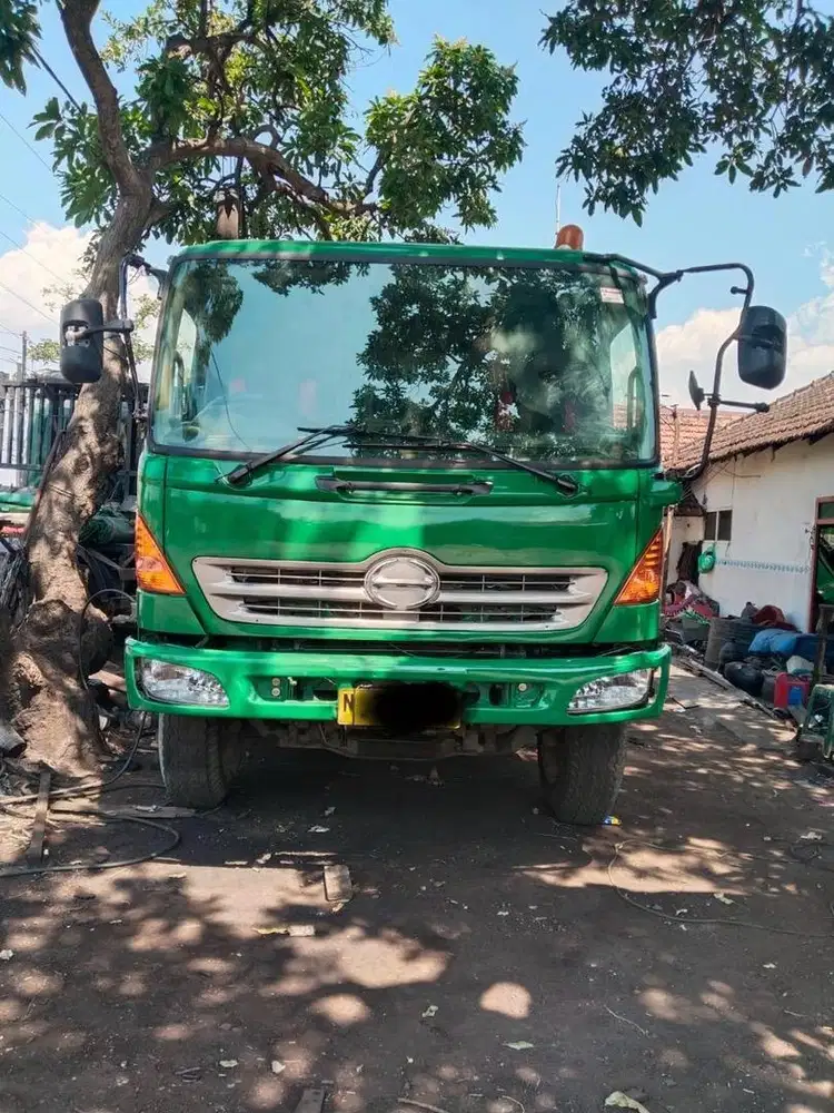 Head Trailer Hino SG260TI 2014