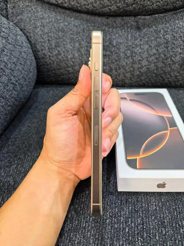 IPHONE 16 Pro Max 512gb Dessert Titanium Rp17.990.000