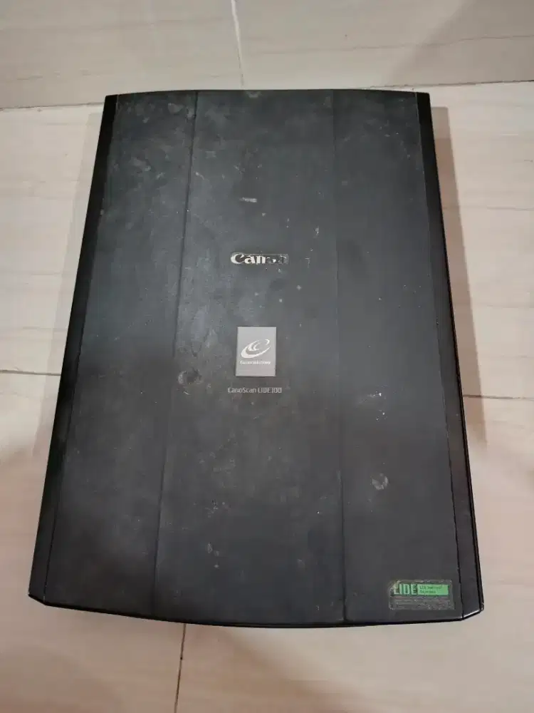 Scanner Canon canoscan lide 100