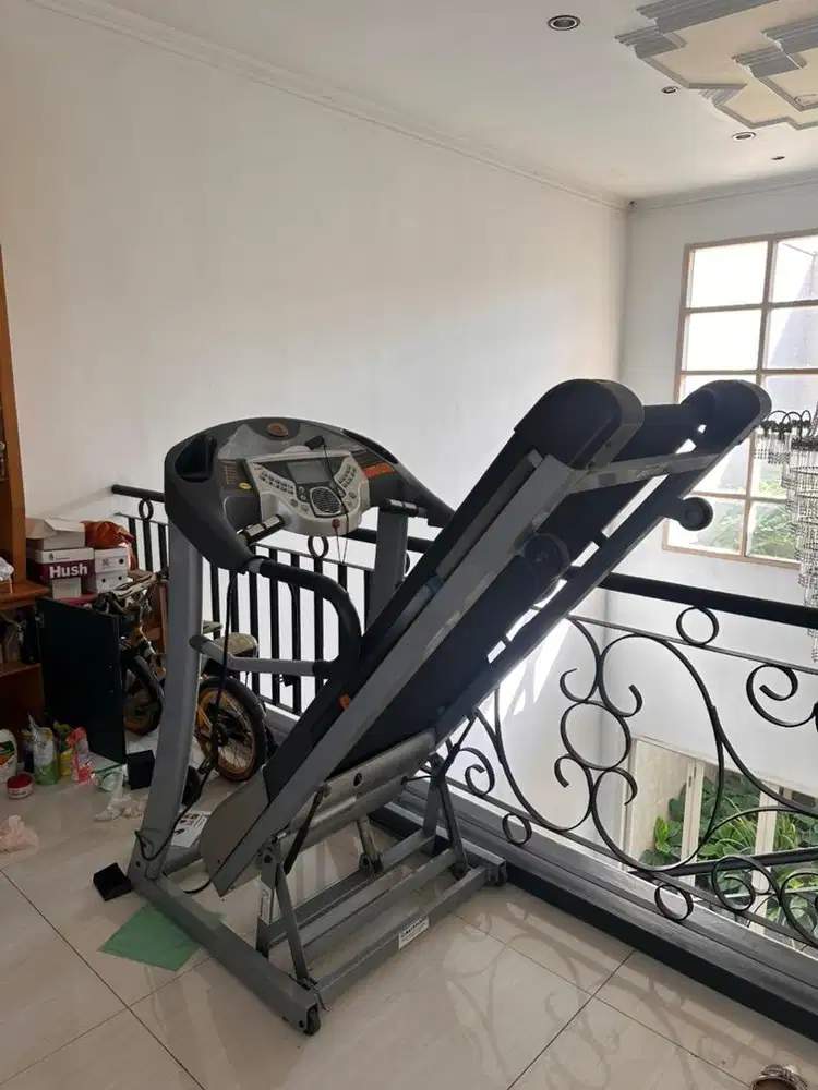 Treadmill Horizon Series Ti22 Bekas/Second