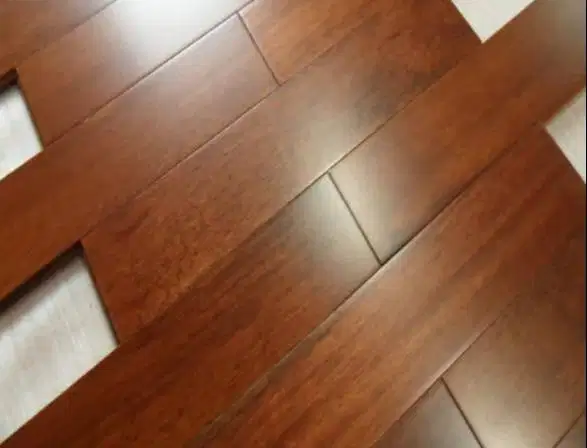 parket lantai kayu solid finishing uv coating