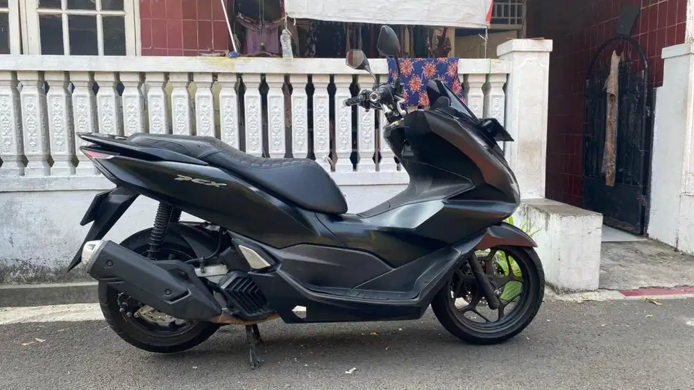 Honda pcx 2021 cbs hitam doff