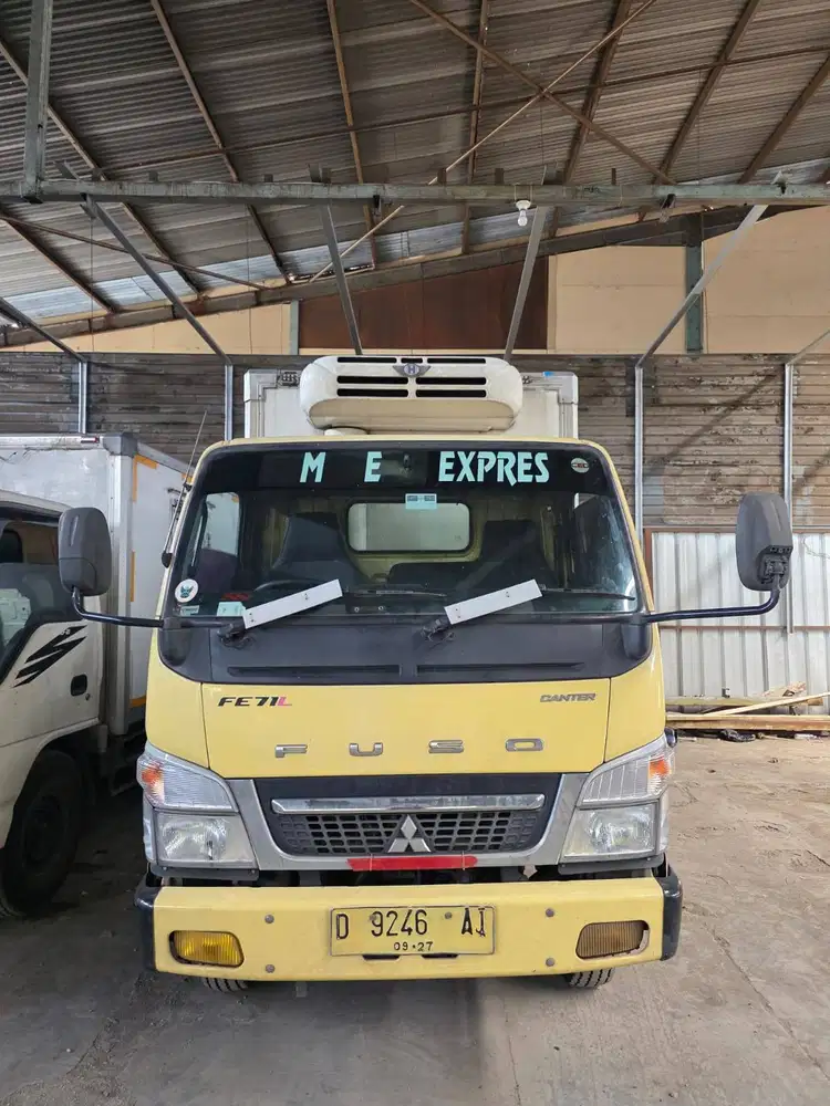 Mitsubishi Colt Diesel FE 71 3.9 Engkel Freezer Box 2022 ASTINA Truck