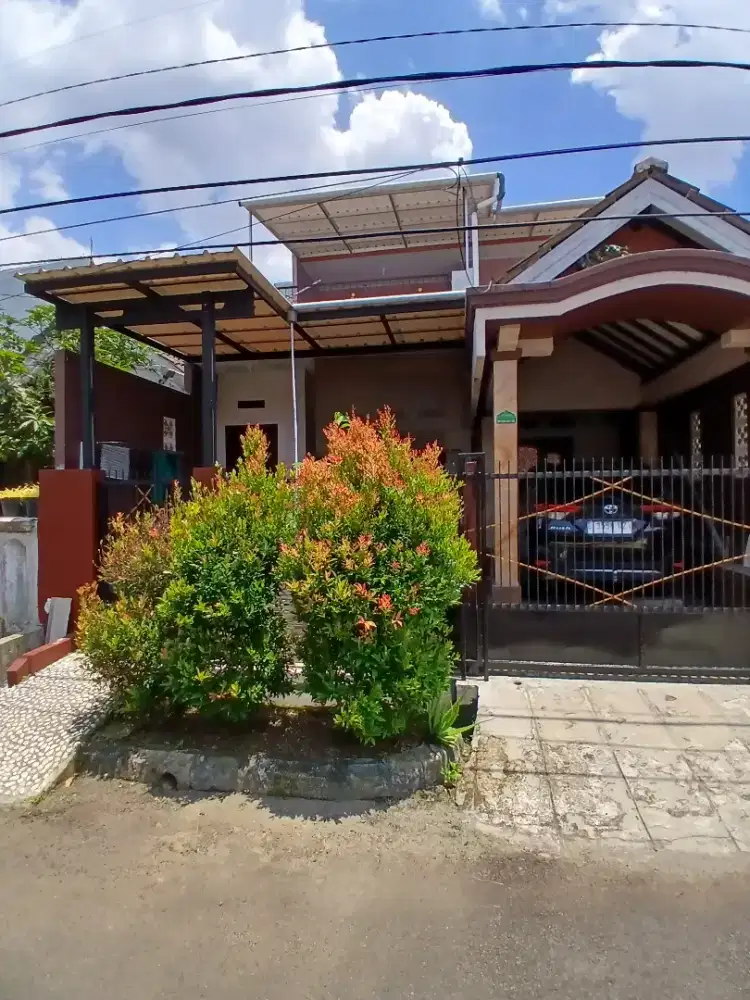 Dijual Rumah 2 lantai 1,2 M (nego/TP)