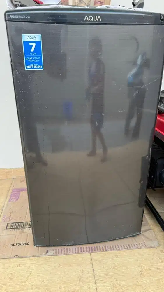 Freezer Aqua Sharp 1 pintu full