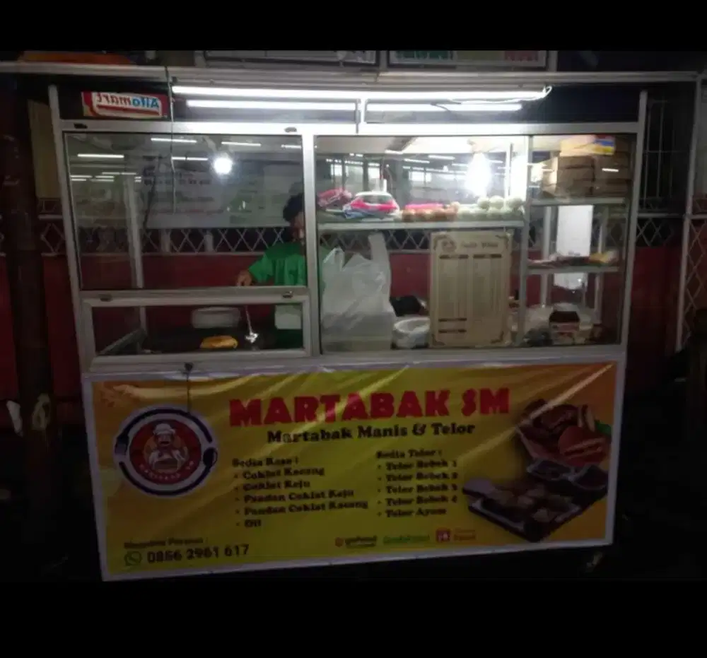 DIJUAL GEROBAK MARTABAK FULLSET TINGGAL JUALAN. NEGO