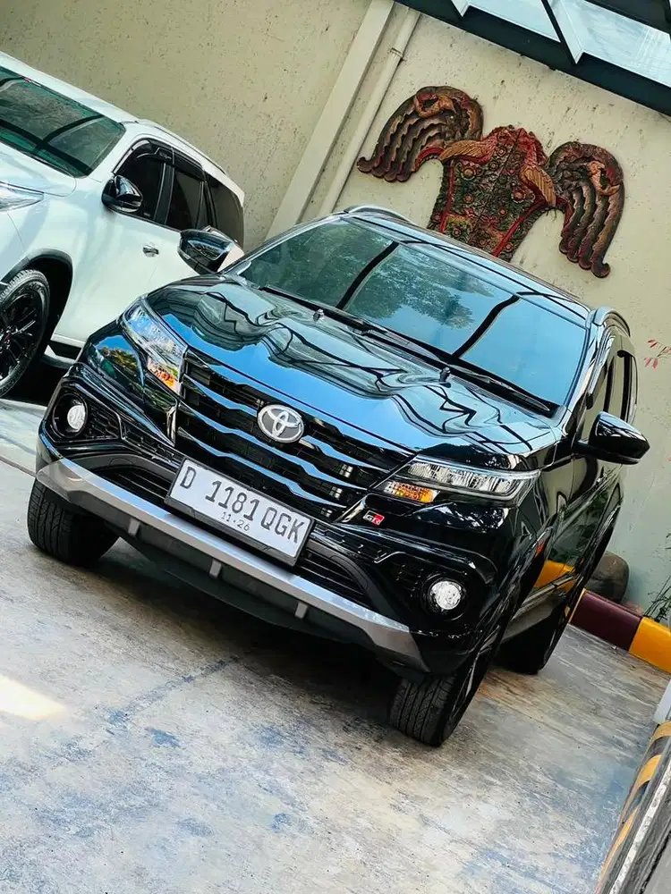Toyota Rush GR at 2026 hitam