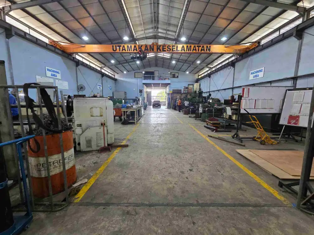Dijual Gudang 2.000 m² siap pakai ,bagus,kuat, bebas banjir di jl Patriot kalimalang , jakasampurna .
