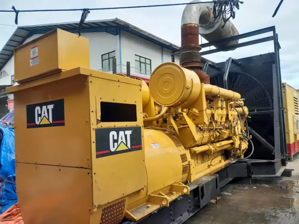 Genset bekas Caterpillar 2000 kva