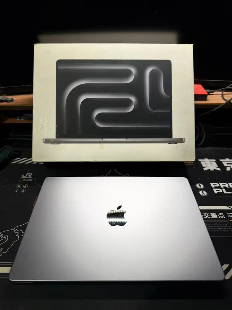 Macbook Pro M3 8/512 14 linch Silver