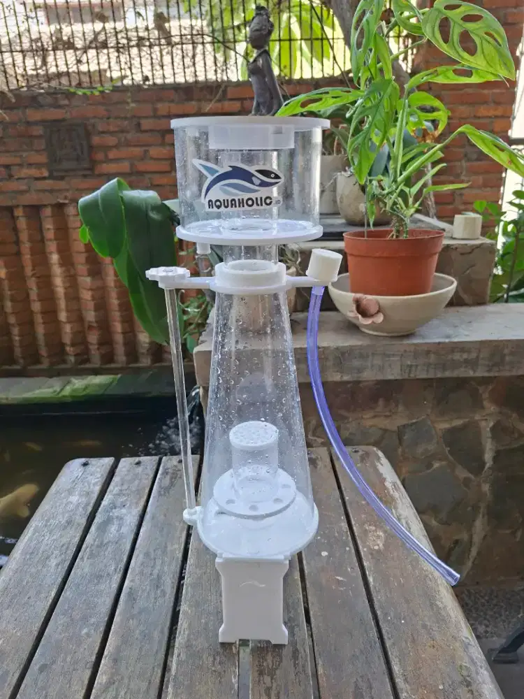 Protein Skimmer Aquaholic AL 600 + Pompa