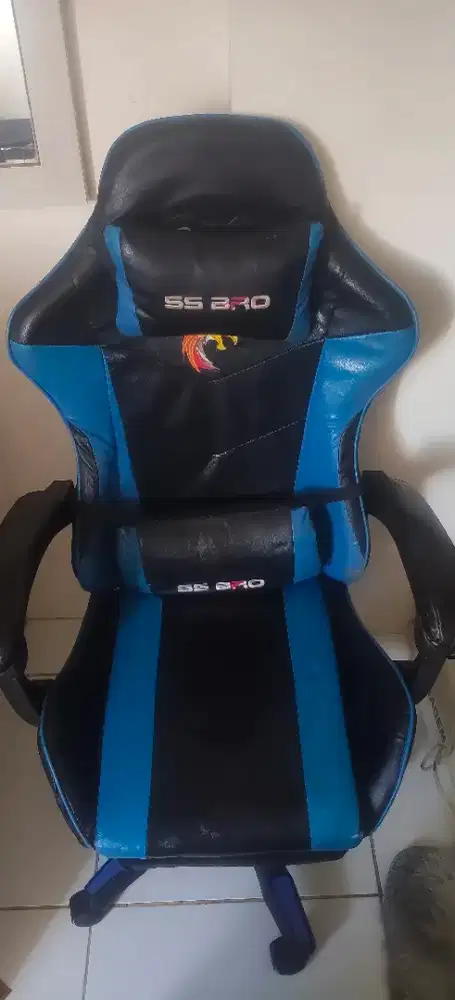 KURSI GAMING, KURSI
