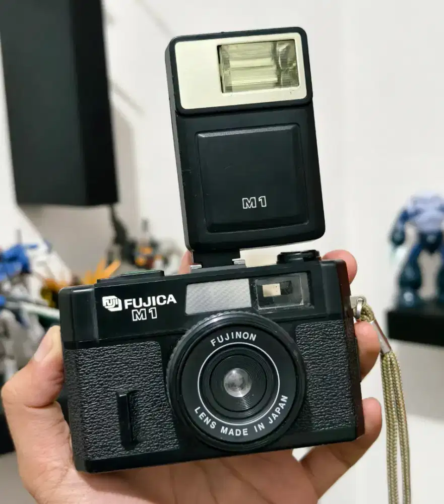 Kamera Analog Fujica M