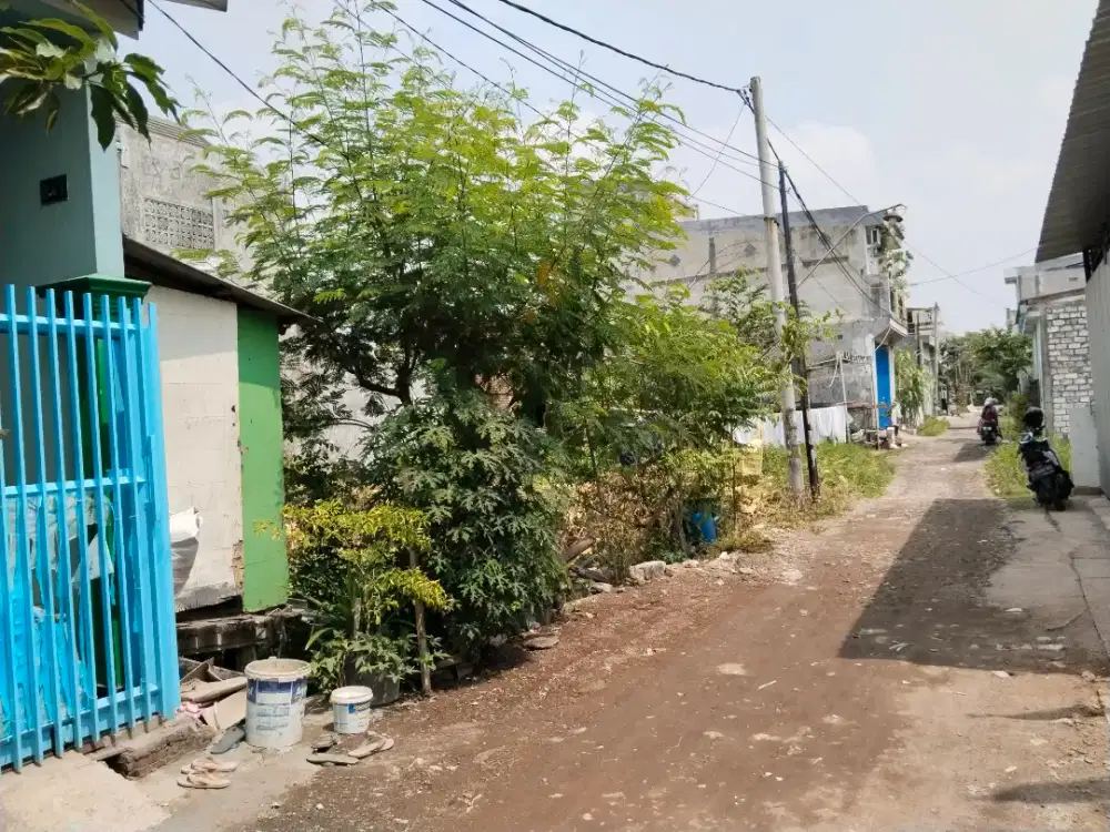 Di jual tanah lokasi stratagis cocok untuk rumah atau kosan