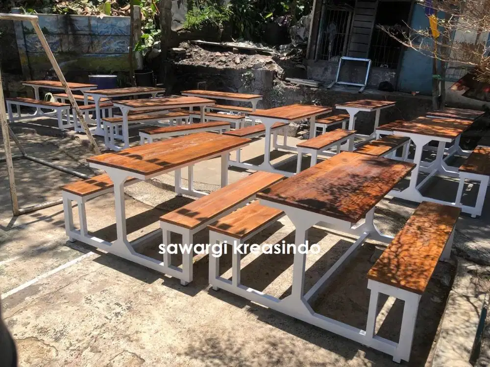 Kontak Pengrajin Meja Kursi Besi Holo & Kayu Solid di Bandung