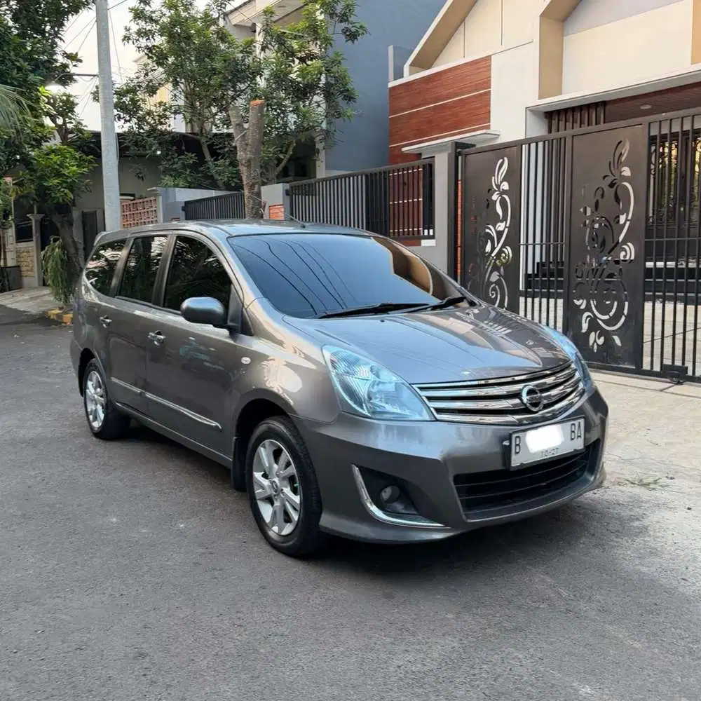 Grand Livina Xv At km 90Rb