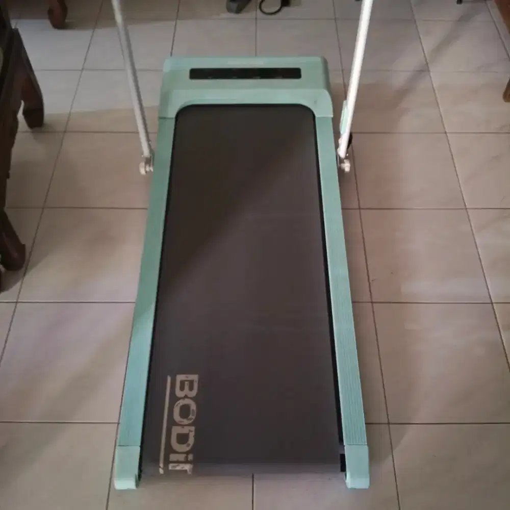 Dijual Treadmill Merek Bodimax (pernah pakai)
