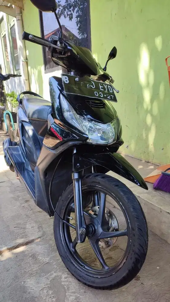 Honda Beat 2012 hitam