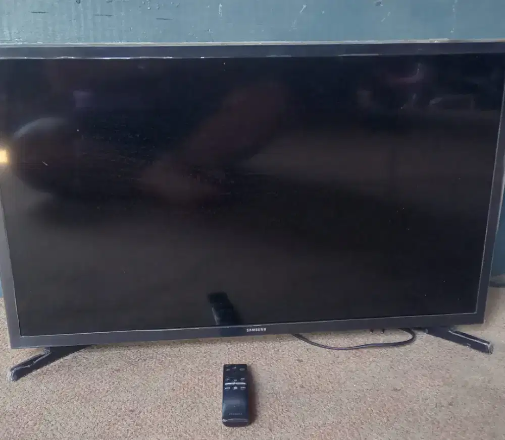 TV LED SAMSUNG 32 INCH, Type UA32T4500