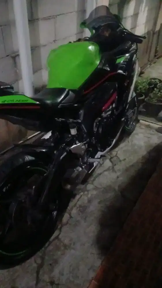 di jual motor kawasaki ninja x hijau ,2021