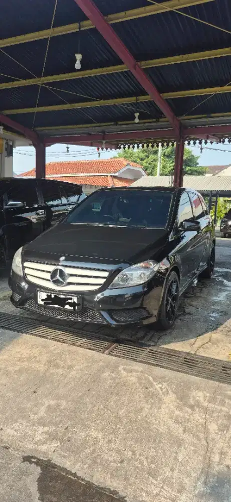 Mercedes-Benz B200 2013 Bensin