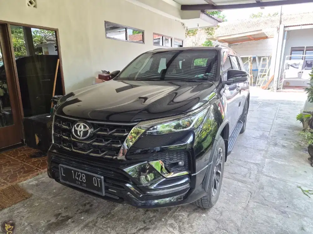 DIJUAL FORTUNER VRZ 2.4 AT