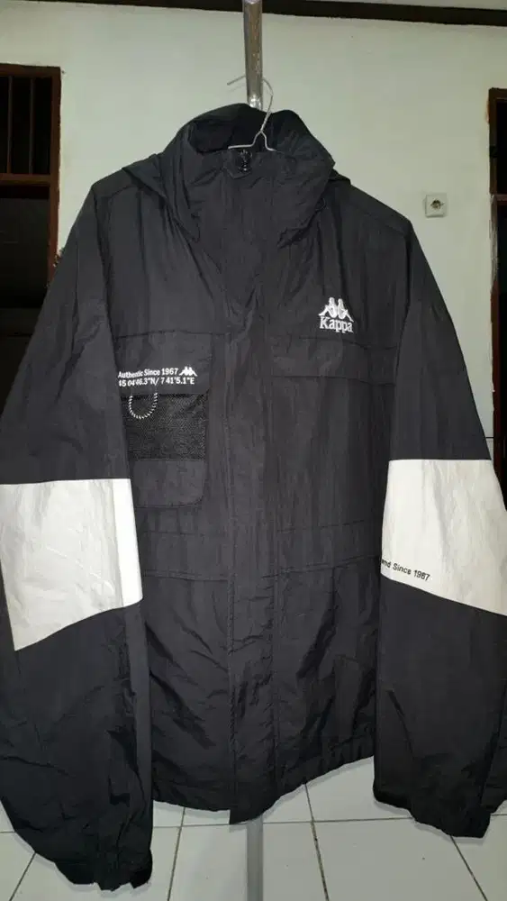 jaket windbreaker/utility outdoor Kappa
