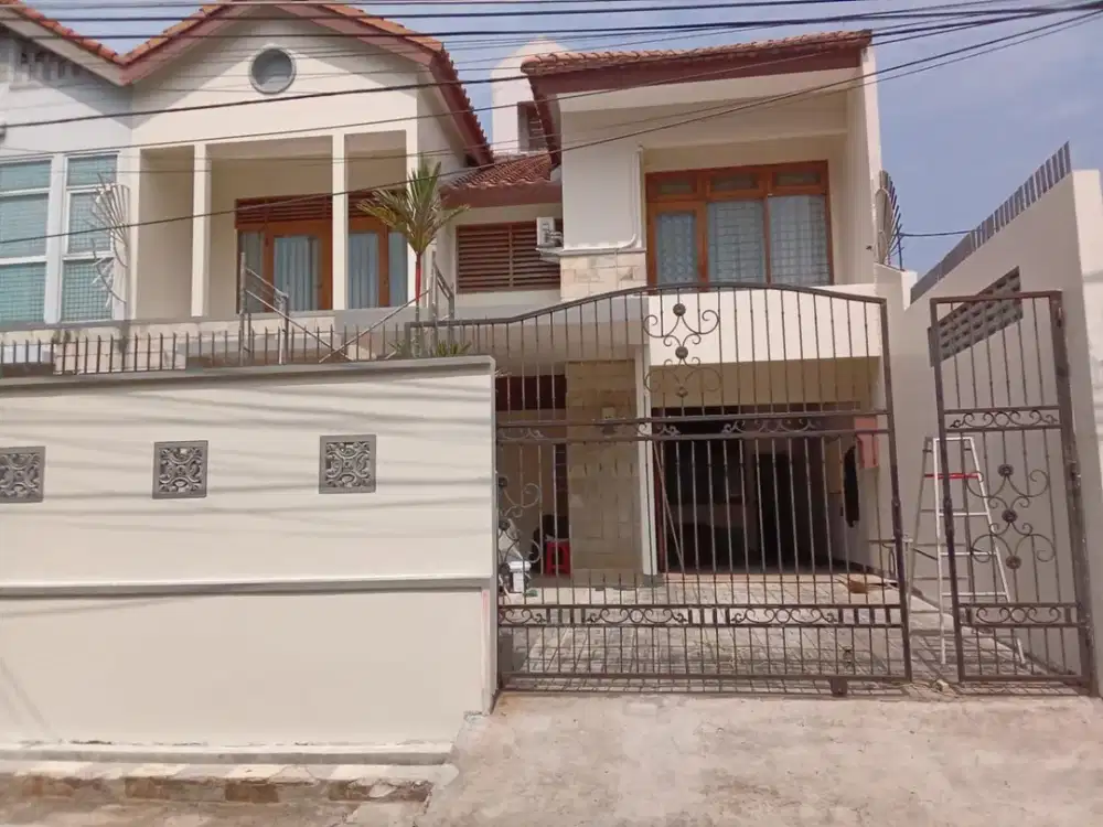 dijual rumah rapih siap huni lebak bulus jakarta selatan shm
