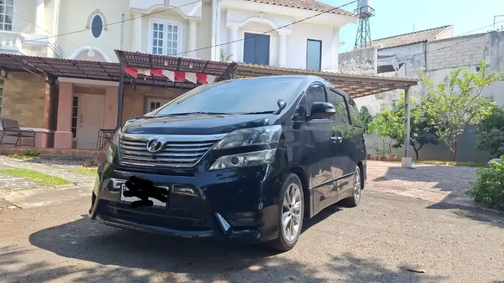 Toyota vellfire z audio less hitam