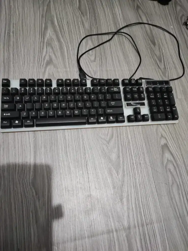 Dijual keyboard bekas