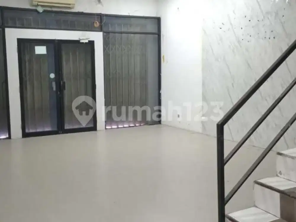 Ruko Strategis 2 1/2 Lantai Lokasi Jl Gejayan Jl Affandi Caturtunggal Depok Sleman Yogyakarta