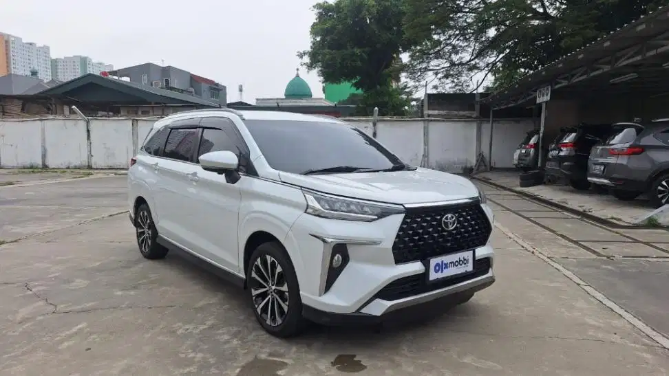 KM Rendah - Toyota Avanza 1.5 Veloz Q Bensin-AT 2022