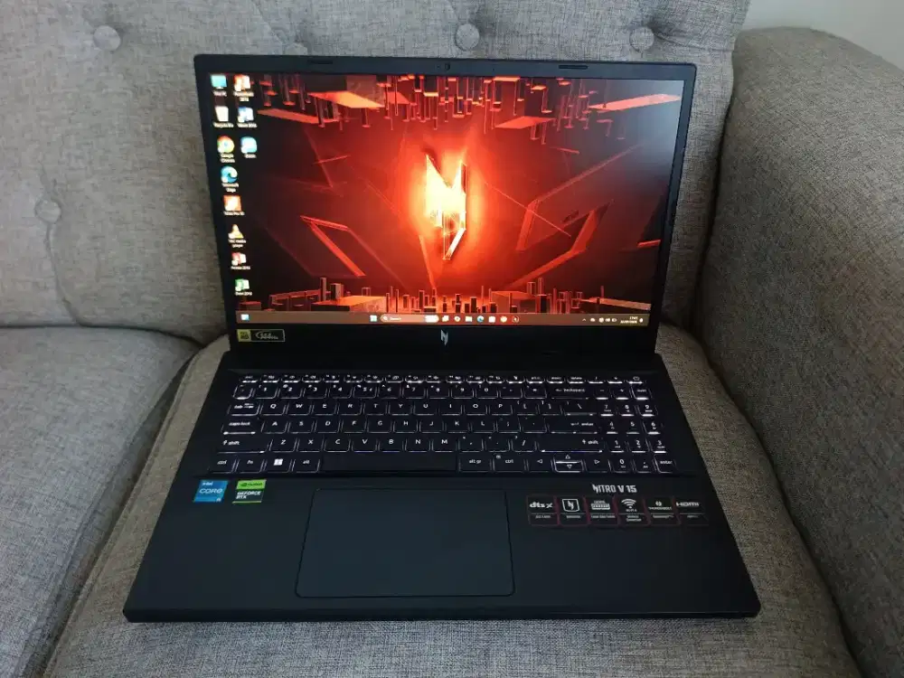 Laptop Gaming Acer Nitro V15 Nvidia RTX 4GB