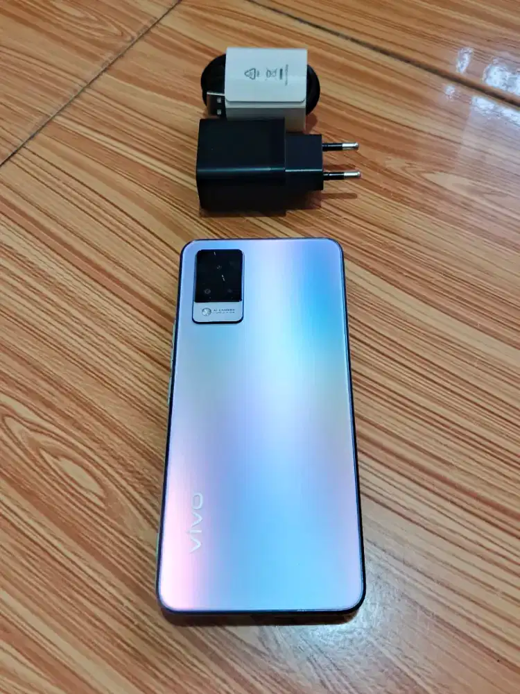 Vivo V21 5G 8+4/128 Warna Limited