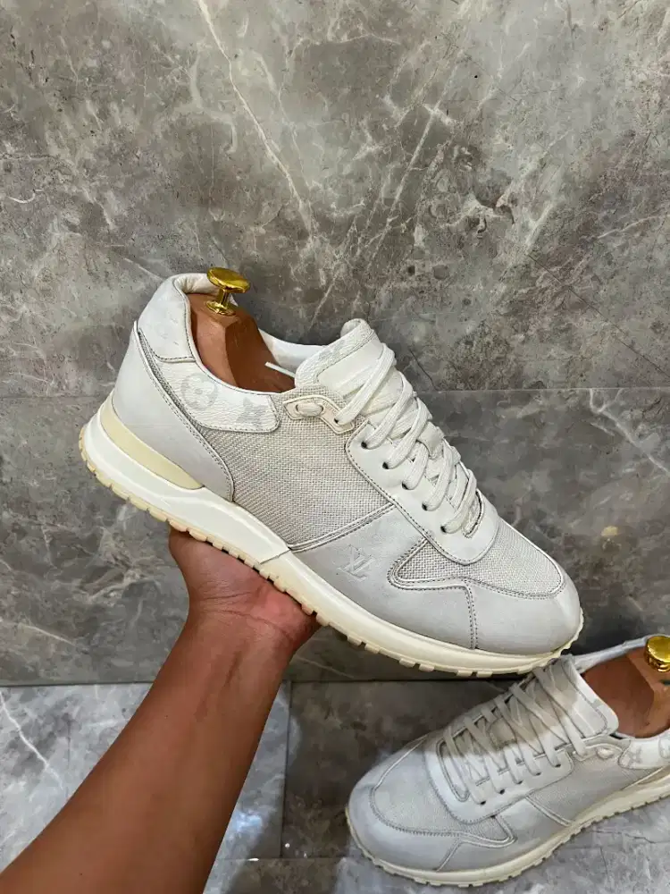 Sepatu Louis Vuitton Sneaker formal Original lv prelov not bally gucci