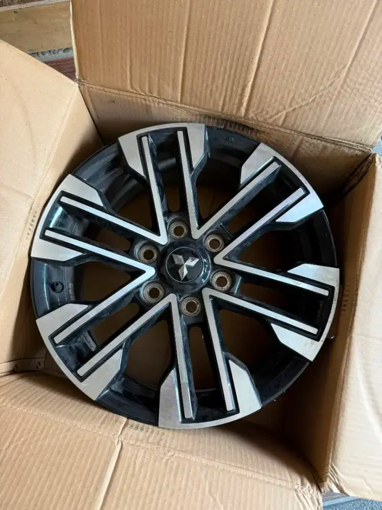 VELG ALL NEW PAJERO 2022