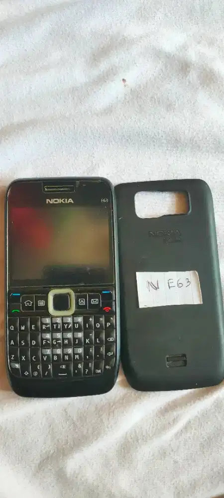 Bahan Hp Nokia E63 apa adanya