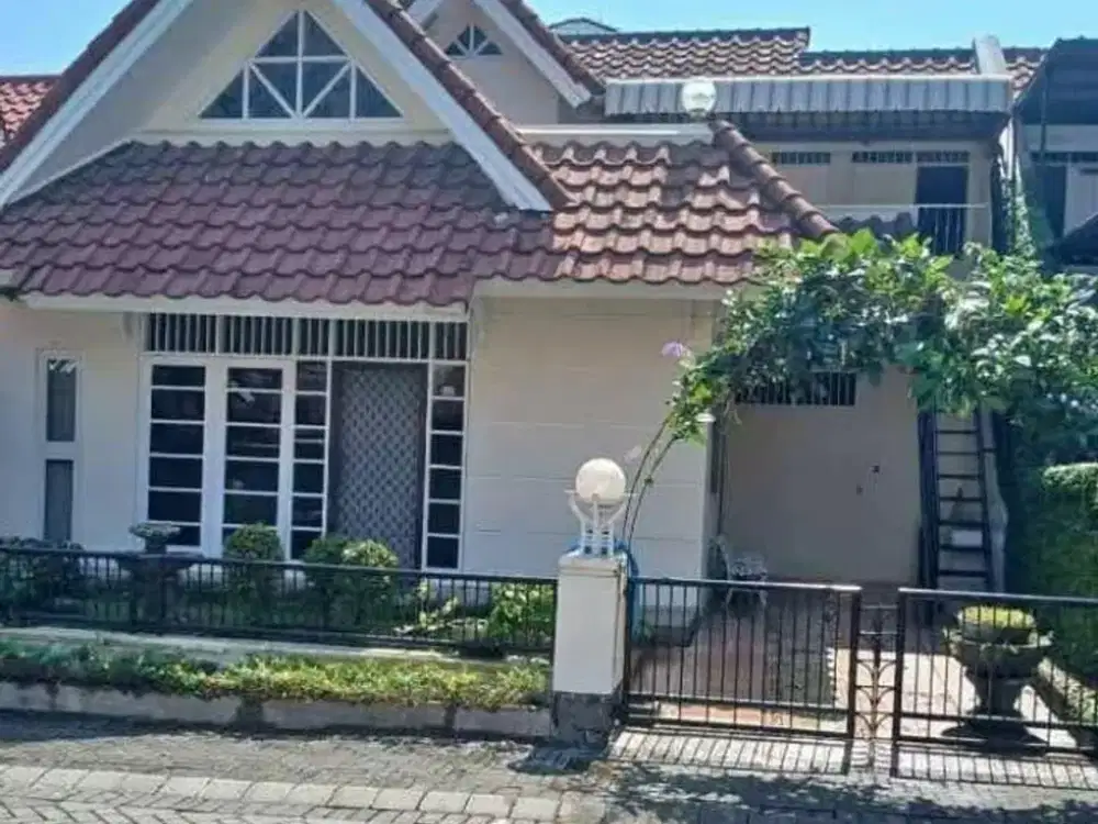 Dijual Rumah Hitung Tanah di International Village Citraland Surabaya Barat